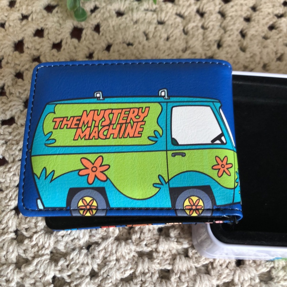 Buckle Down Scooby-Doo Cartoon Bi-fold Wallet - Picture 6 of 11